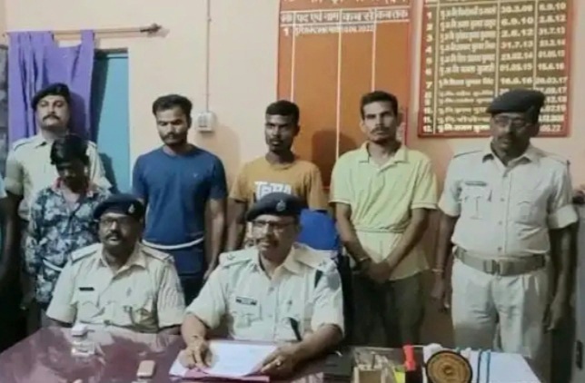 Undercover at a Brick Kiln: How Maharashtra Cops Solved a ₹21 Lakh Robbery Case 1 G Kandra PS